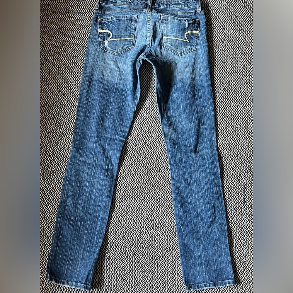 American Eagle Skinny 77 light/medium wash distressed skinny jeans - Picture 3 of 7